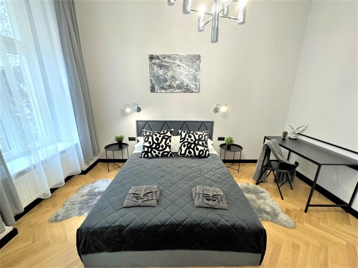 Luxury 100M2 Loft Design-Apartment At Wawel + Netflix Cracóvia Exterior foto