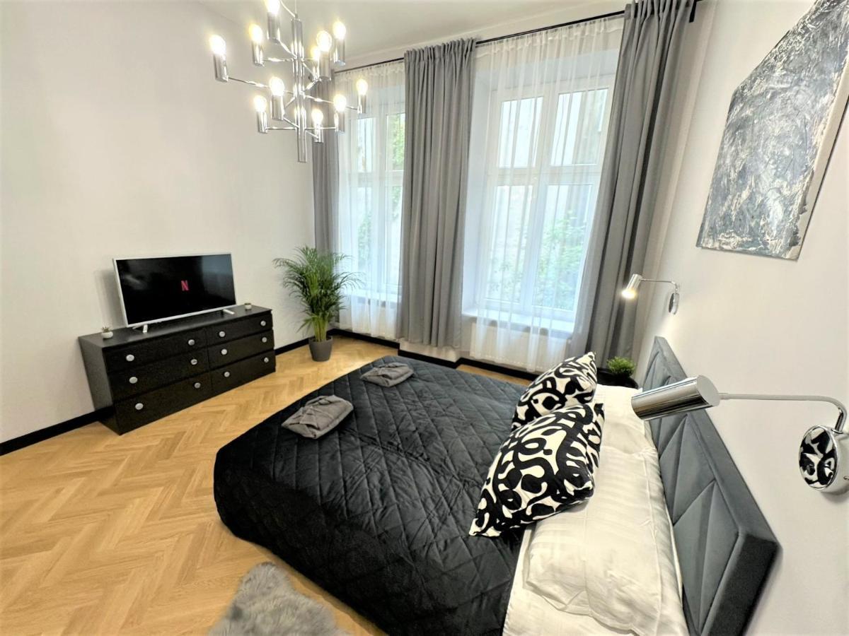 Luxury 100M2 Loft Design-Apartment At Wawel + Netflix Cracóvia Exterior foto
