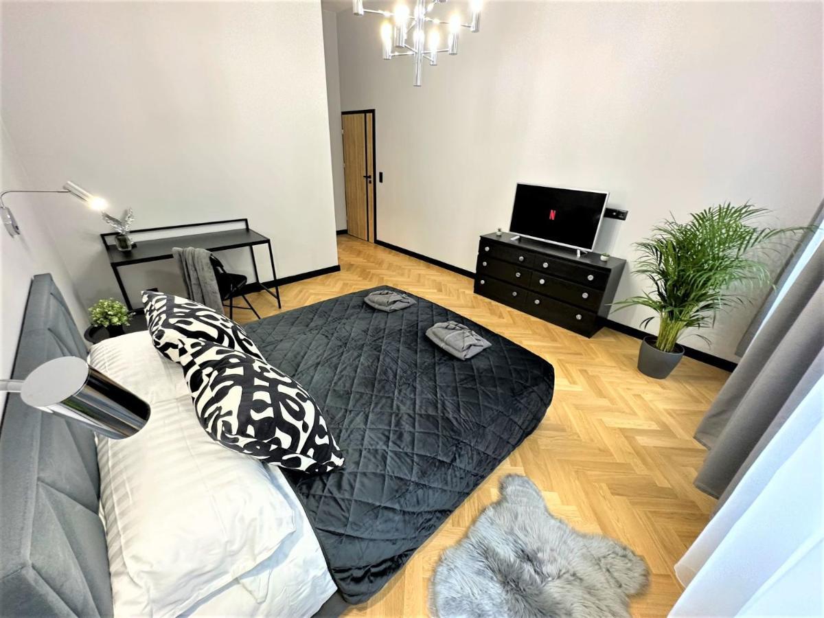 Luxury 100M2 Loft Design-Apartment At Wawel + Netflix Cracóvia Exterior foto