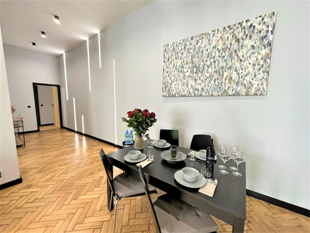 Luxury 100M2 Loft Design-Apartment At Wawel + Netflix Cracóvia Exterior foto
